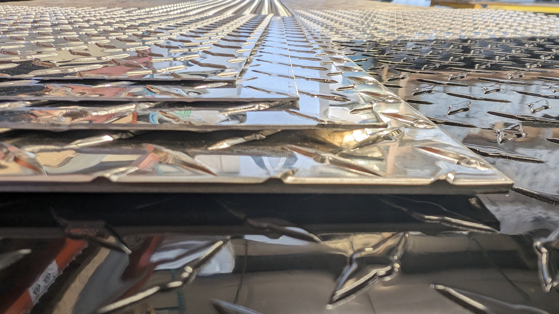 Aluminum diamond plate sheets in .025", .045", .063" and .125" thicknesses
